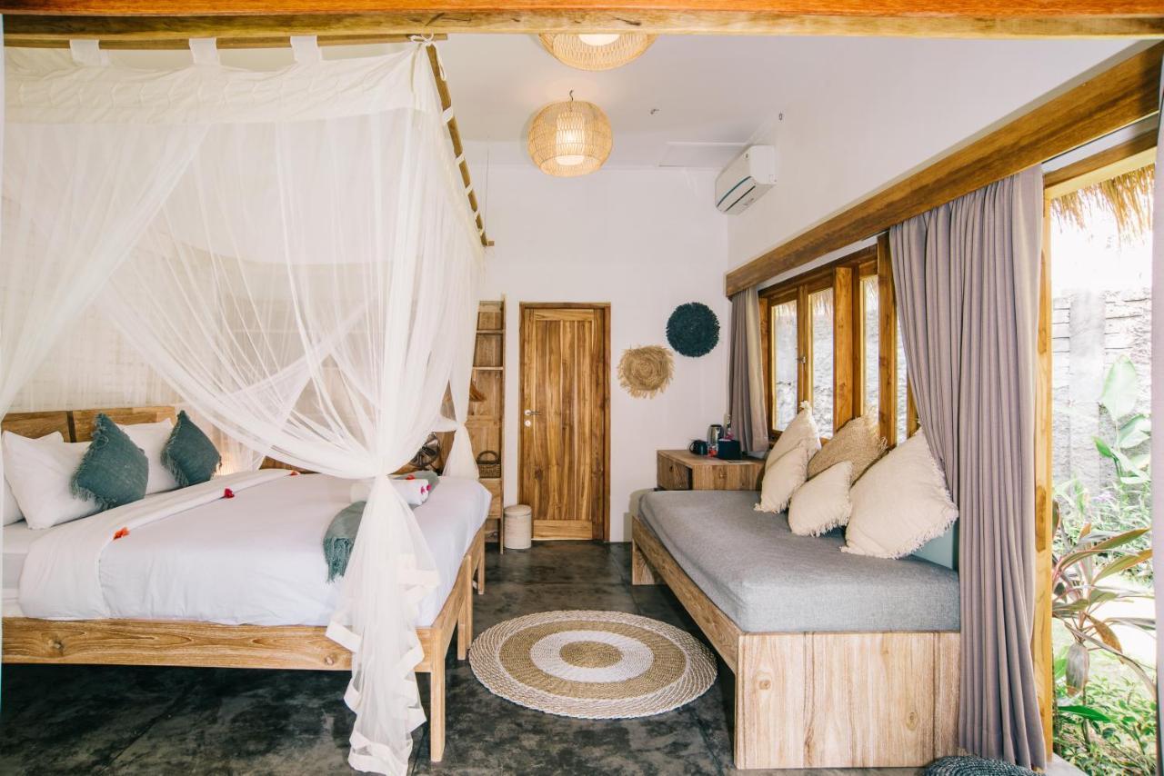 Отель Mana Eco Retreat Kuta  Экстерьер фото