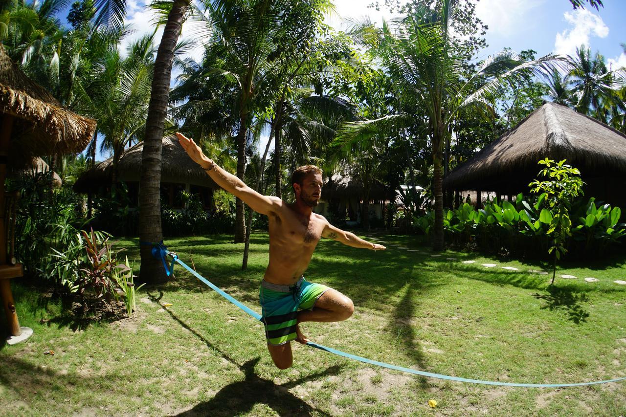 Отель Mana Eco Retreat Kuta  Экстерьер фото
